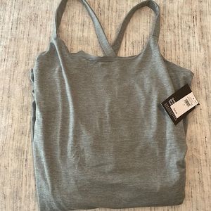 Gap women’s athletic dress